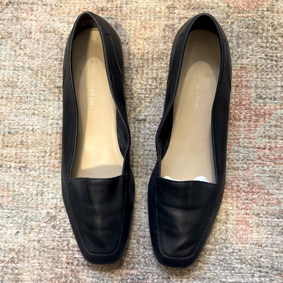 Enzo Angiolini Close-Toes Black Leather Flats - Picture 1 of 7